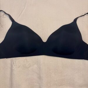 Victoria's Secret Black Seamless Bra
